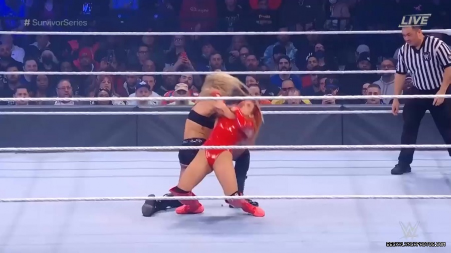 SURVIVOR_SERIES_2021_NOV__212C_2021_-_Becky_vs_Charlotte_0674.jpg