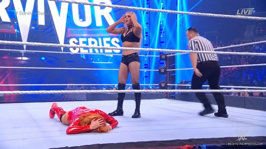 SURVIVOR_SERIES_2021_NOV__212C_2021_-_Becky_vs_Charlotte_0713.jpg