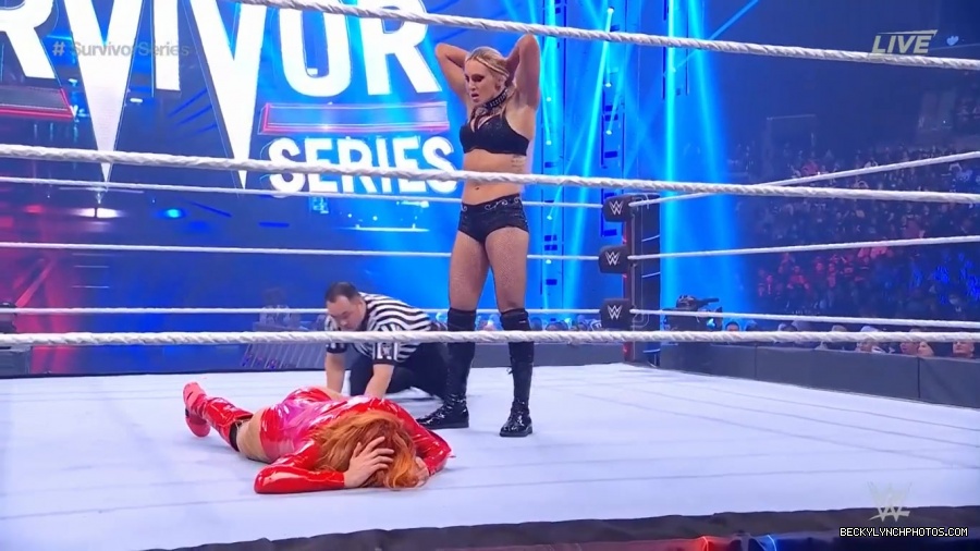 SURVIVOR_SERIES_2021_NOV__212C_2021_-_Becky_vs_Charlotte_0715.jpg