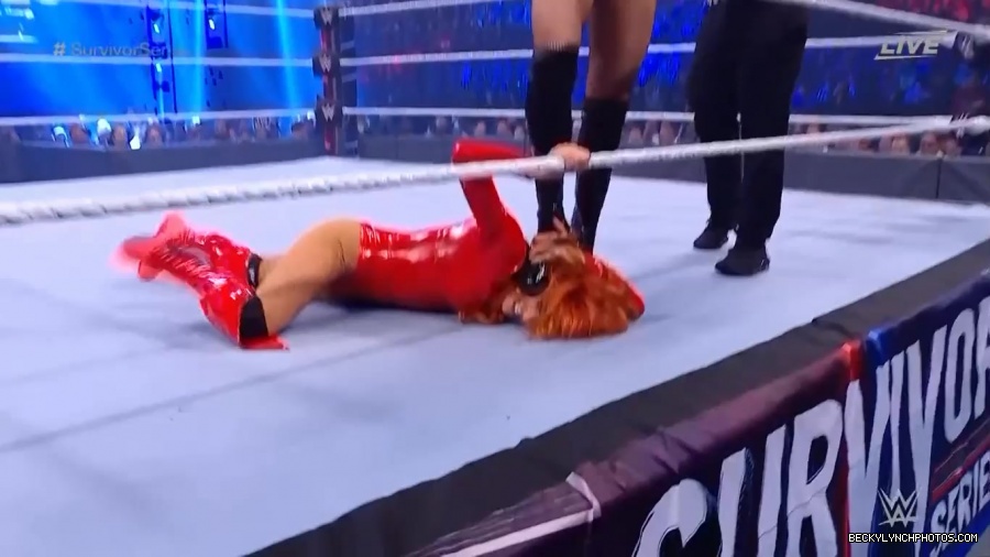 SURVIVOR_SERIES_2021_NOV__212C_2021_-_Becky_vs_Charlotte_0753.jpg