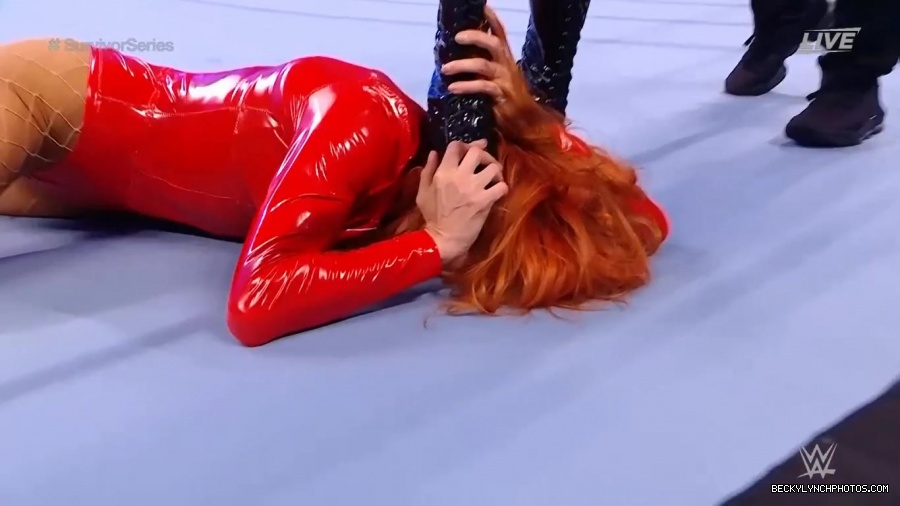 SURVIVOR_SERIES_2021_NOV__212C_2021_-_Becky_vs_Charlotte_0756.jpg