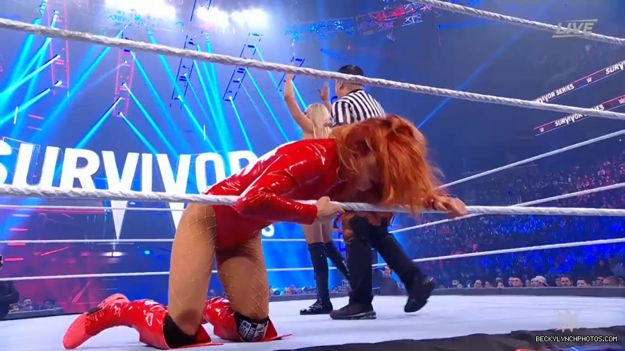 SURVIVOR_SERIES_2021_NOV__212C_2021_-_Becky_vs_Charlotte_0766.jpg