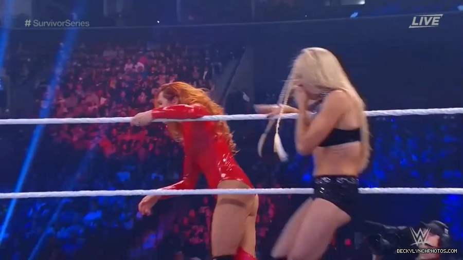 SURVIVOR_SERIES_2021_NOV__212C_2021_-_Becky_vs_Charlotte_0798.jpg