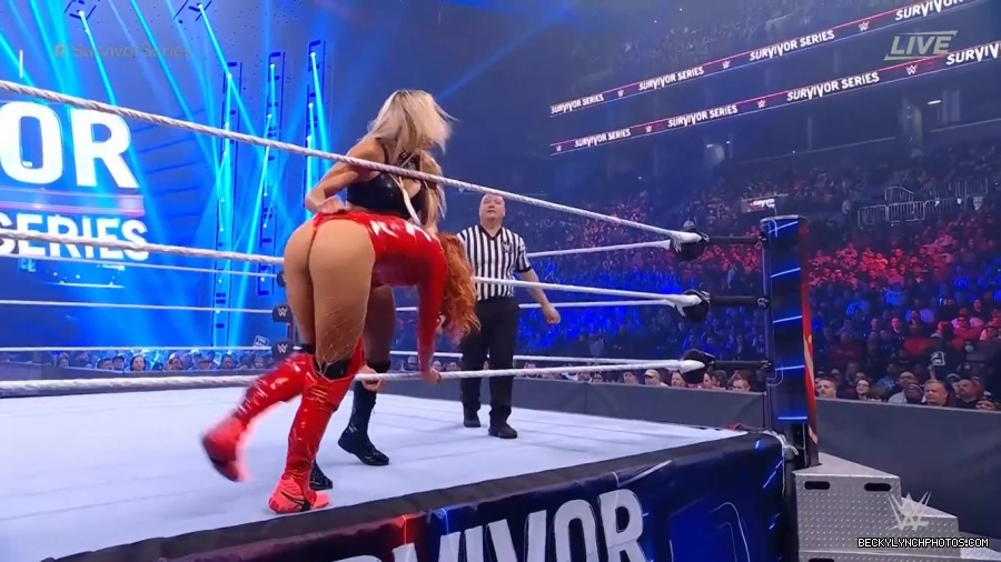 SURVIVOR_SERIES_2021_NOV__212C_2021_-_Becky_vs_Charlotte_0815.jpg
