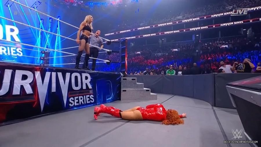 SURVIVOR_SERIES_2021_NOV__212C_2021_-_Becky_vs_Charlotte_0855.jpg