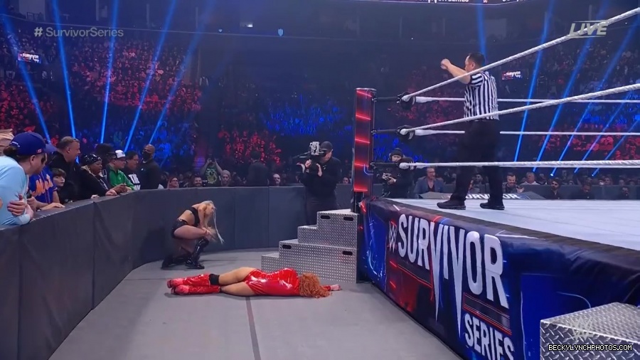 SURVIVOR_SERIES_2021_NOV__212C_2021_-_Becky_vs_Charlotte_0977.jpg