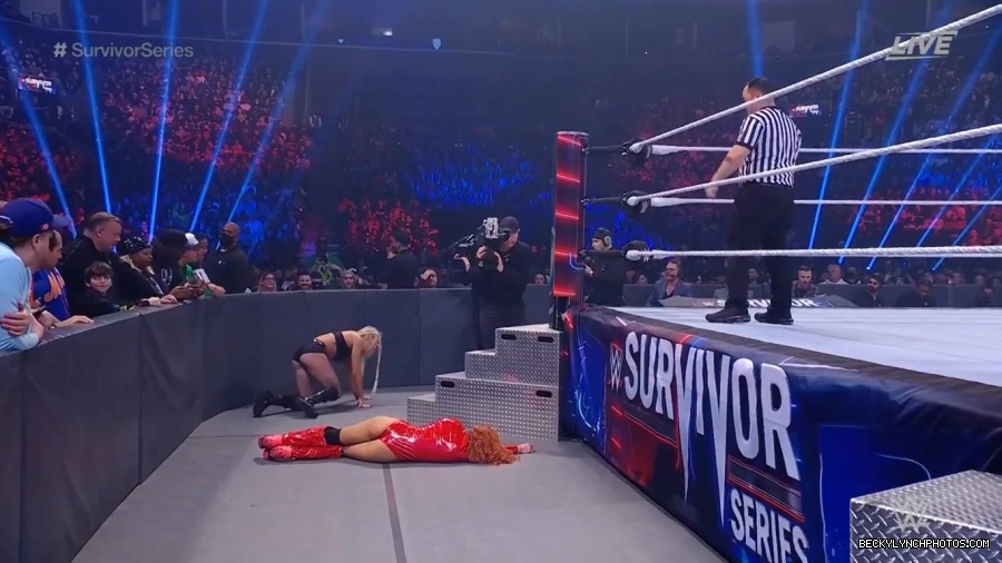 SURVIVOR_SERIES_2021_NOV__212C_2021_-_Becky_vs_Charlotte_0979.jpg