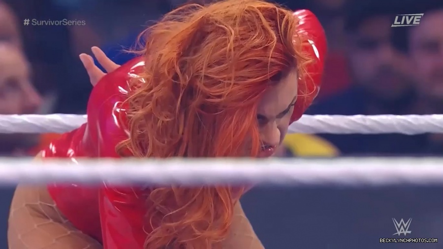 SURVIVOR_SERIES_2021_NOV__212C_2021_-_Becky_vs_Charlotte_1040.jpg