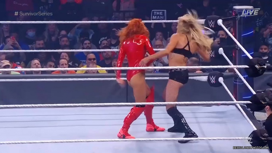 SURVIVOR_SERIES_2021_NOV__212C_2021_-_Becky_vs_Charlotte_1067.jpg