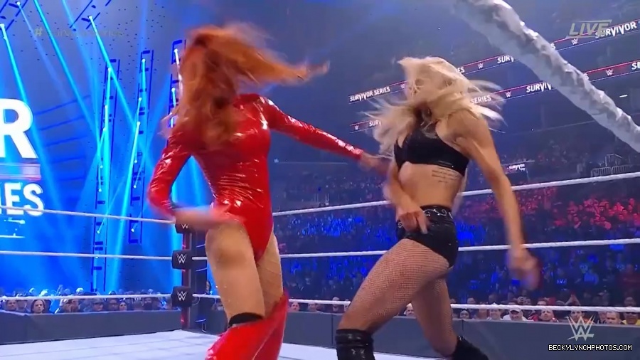 SURVIVOR_SERIES_2021_NOV__212C_2021_-_Becky_vs_Charlotte_1074.jpg