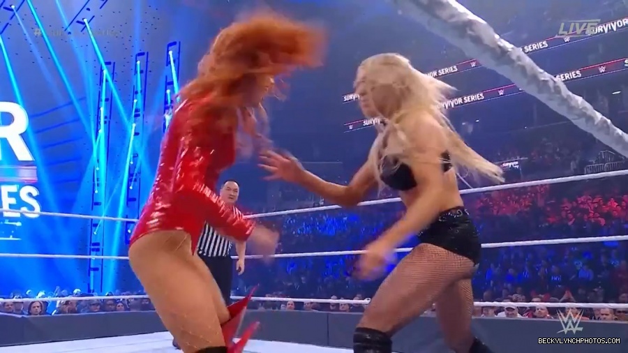 SURVIVOR_SERIES_2021_NOV__212C_2021_-_Becky_vs_Charlotte_1075.jpg