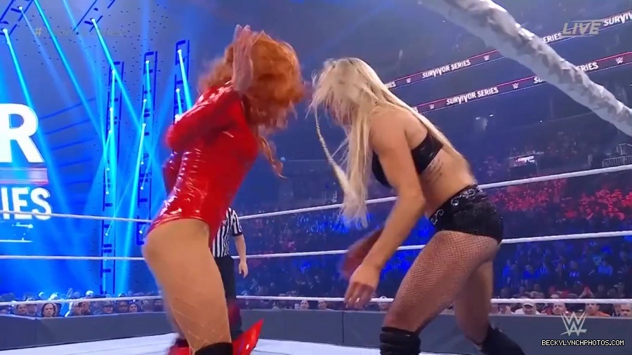 SURVIVOR_SERIES_2021_NOV__212C_2021_-_Becky_vs_Charlotte_1076.jpg