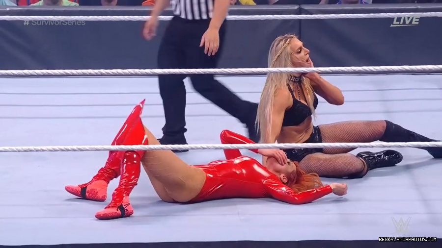 SURVIVOR_SERIES_2021_NOV__212C_2021_-_Becky_vs_Charlotte_1096.jpg