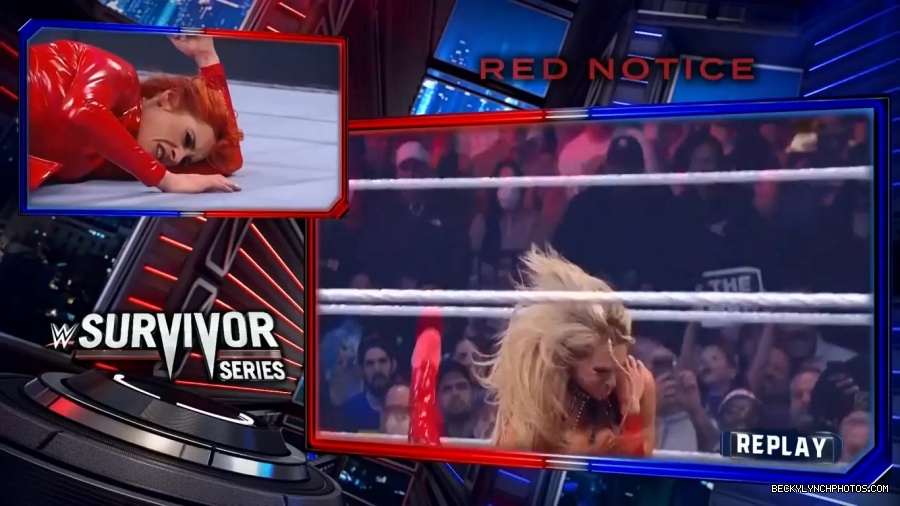 SURVIVOR_SERIES_2021_NOV__212C_2021_-_Becky_vs_Charlotte_1112.jpg