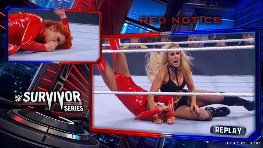 SURVIVOR_SERIES_2021_NOV__212C_2021_-_Becky_vs_Charlotte_1114.jpg