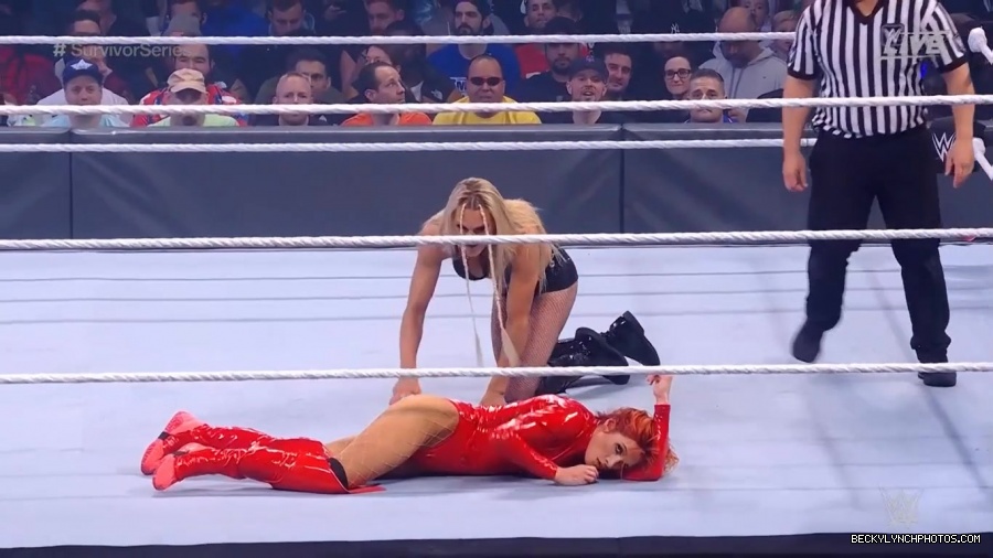 SURVIVOR_SERIES_2021_NOV__212C_2021_-_Becky_vs_Charlotte_1127.jpg