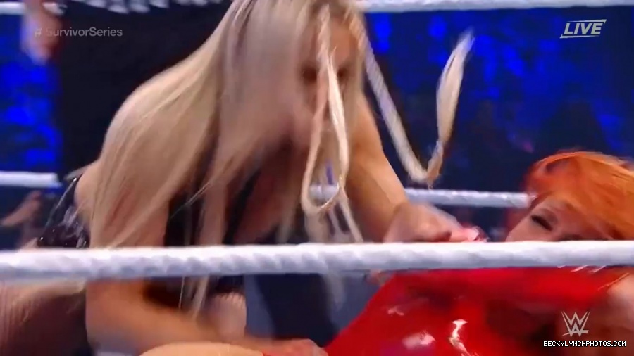 SURVIVOR_SERIES_2021_NOV__212C_2021_-_Becky_vs_Charlotte_1133.jpg