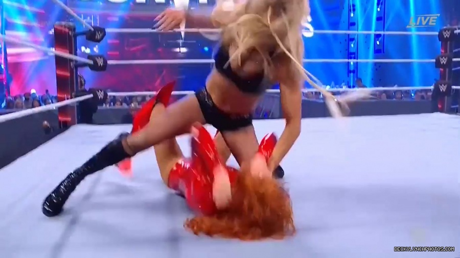 SURVIVOR_SERIES_2021_NOV__212C_2021_-_Becky_vs_Charlotte_1139.jpg