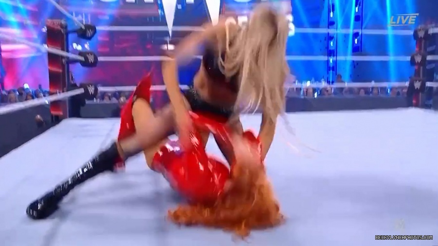 SURVIVOR_SERIES_2021_NOV__212C_2021_-_Becky_vs_Charlotte_1140.jpg