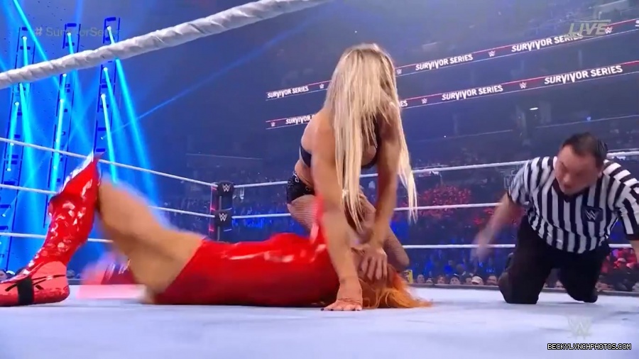 SURVIVOR_SERIES_2021_NOV__212C_2021_-_Becky_vs_Charlotte_1157.jpg