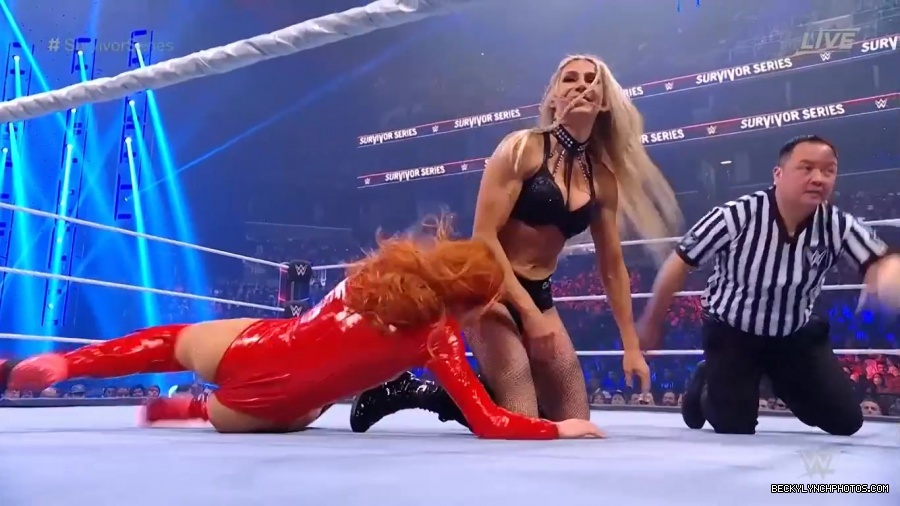 SURVIVOR_SERIES_2021_NOV__212C_2021_-_Becky_vs_Charlotte_1158.jpg