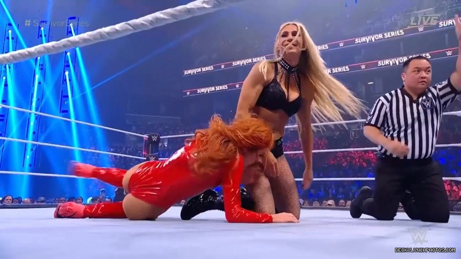 SURVIVOR_SERIES_2021_NOV__212C_2021_-_Becky_vs_Charlotte_1159.jpg