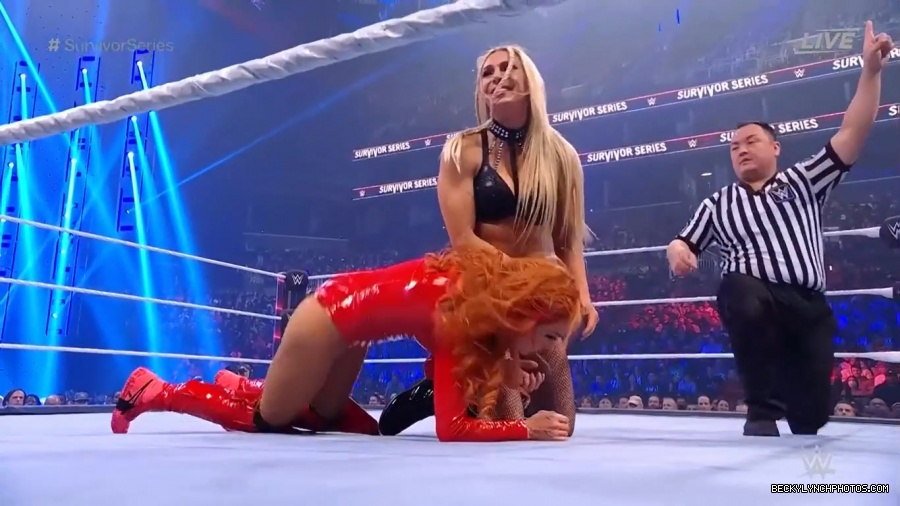 SURVIVOR_SERIES_2021_NOV__212C_2021_-_Becky_vs_Charlotte_1160.jpg