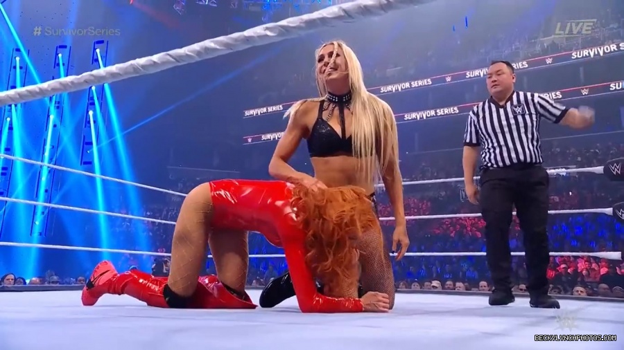 SURVIVOR_SERIES_2021_NOV__212C_2021_-_Becky_vs_Charlotte_1161.jpg