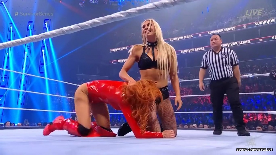 SURVIVOR_SERIES_2021_NOV__212C_2021_-_Becky_vs_Charlotte_1162.jpg