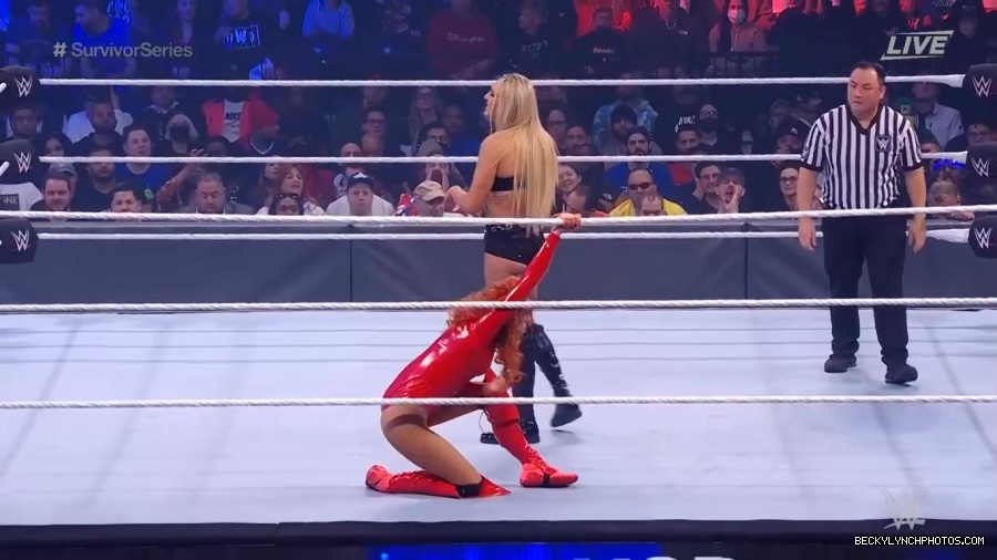 SURVIVOR_SERIES_2021_NOV__212C_2021_-_Becky_vs_Charlotte_1178.jpg