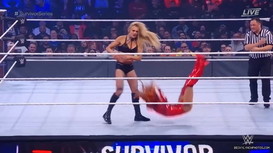 SURVIVOR_SERIES_2021_NOV__212C_2021_-_Becky_vs_Charlotte_1189.jpg