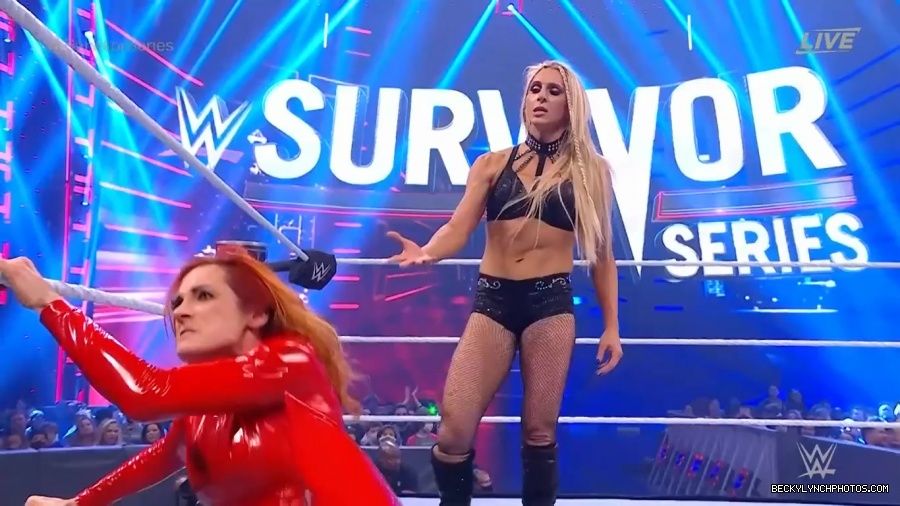 SURVIVOR_SERIES_2021_NOV__212C_2021_-_Becky_vs_Charlotte_1194.jpg