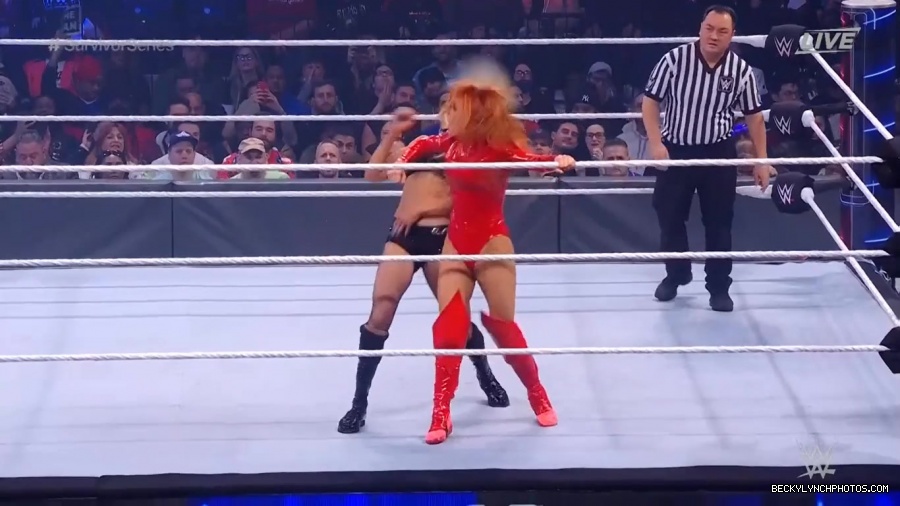 SURVIVOR_SERIES_2021_NOV__212C_2021_-_Becky_vs_Charlotte_1203.jpg