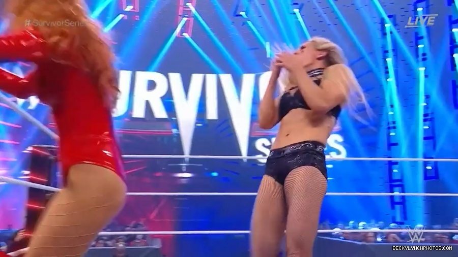 SURVIVOR_SERIES_2021_NOV__212C_2021_-_Becky_vs_Charlotte_1204.jpg