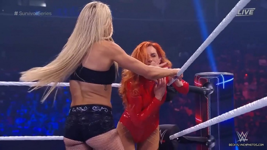 SURVIVOR_SERIES_2021_NOV__212C_2021_-_Becky_vs_Charlotte_1223.jpg