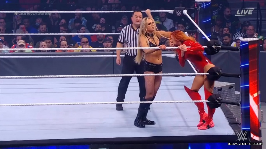 SURVIVOR_SERIES_2021_NOV__212C_2021_-_Becky_vs_Charlotte_1225.jpg