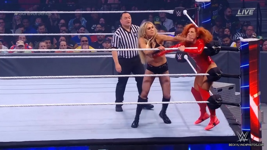 SURVIVOR_SERIES_2021_NOV__212C_2021_-_Becky_vs_Charlotte_1226.jpg
