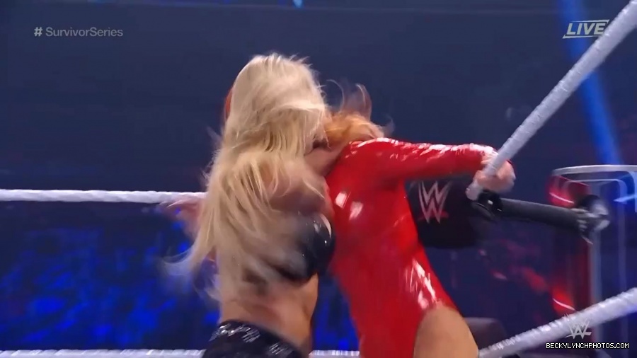 SURVIVOR_SERIES_2021_NOV__212C_2021_-_Becky_vs_Charlotte_1229.jpg