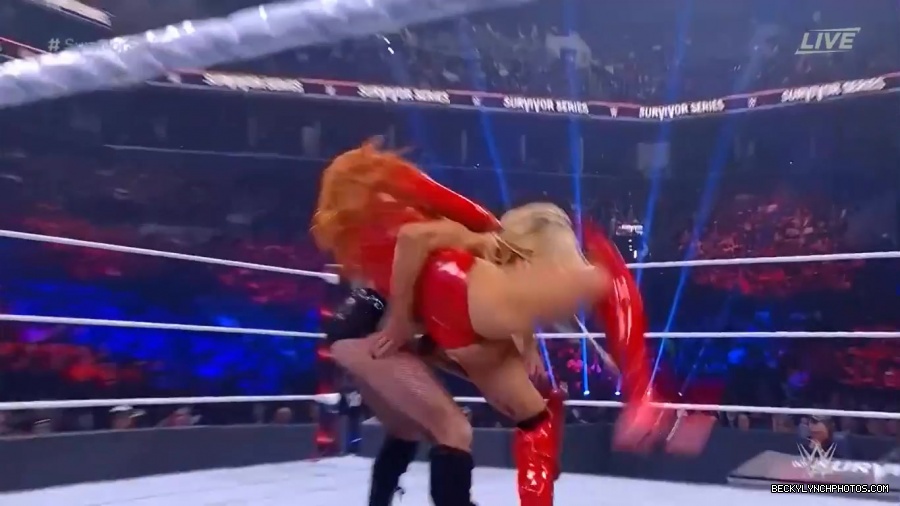 SURVIVOR_SERIES_2021_NOV__212C_2021_-_Becky_vs_Charlotte_1285.jpg