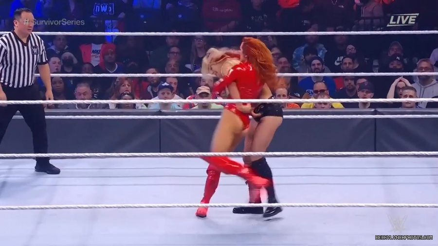 SURVIVOR_SERIES_2021_NOV__212C_2021_-_Becky_vs_Charlotte_1291.jpg