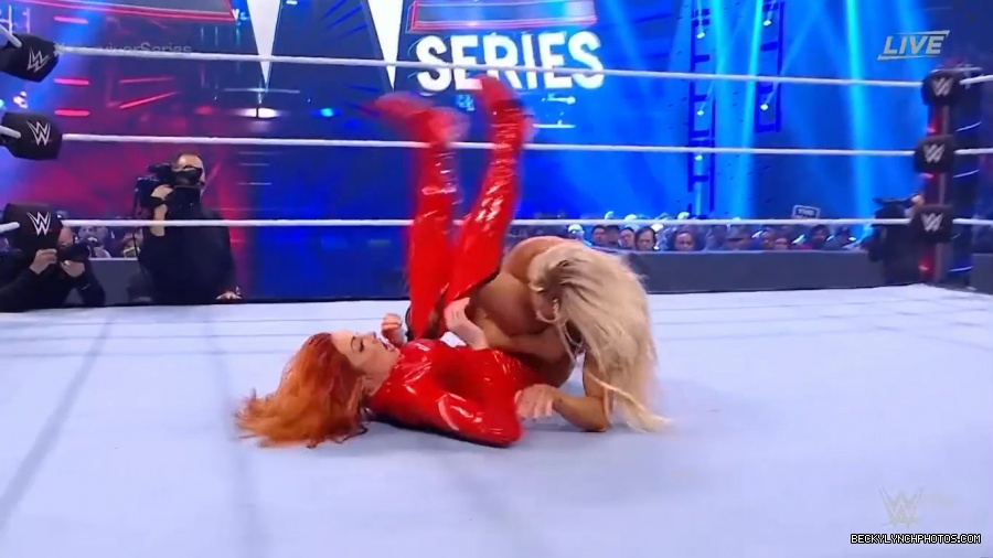 SURVIVOR_SERIES_2021_NOV__212C_2021_-_Becky_vs_Charlotte_1297.jpg