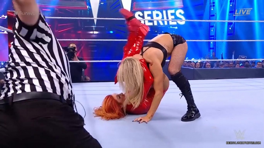 SURVIVOR_SERIES_2021_NOV__212C_2021_-_Becky_vs_Charlotte_1301.jpg