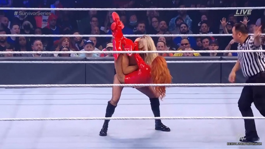 SURVIVOR_SERIES_2021_NOV__212C_2021_-_Becky_vs_Charlotte_1305.jpg