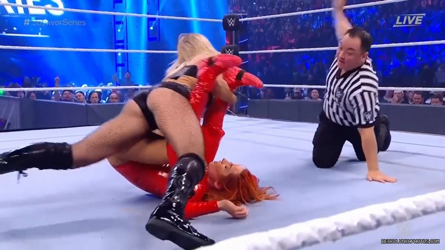SURVIVOR_SERIES_2021_NOV__212C_2021_-_Becky_vs_Charlotte_1318.jpg
