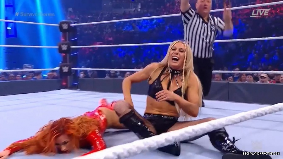 SURVIVOR_SERIES_2021_NOV__212C_2021_-_Becky_vs_Charlotte_1325.jpg
