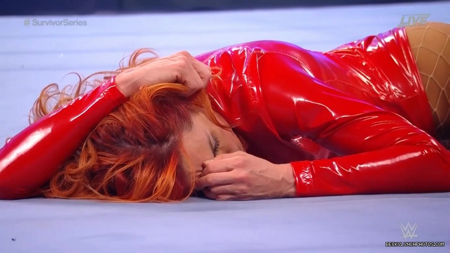 SURVIVOR_SERIES_2021_NOV__212C_2021_-_Becky_vs_Charlotte_1374.jpg