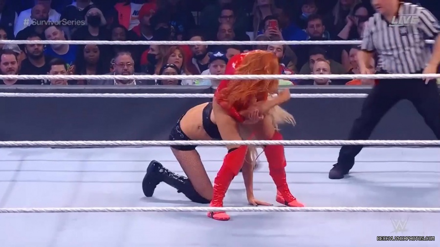 SURVIVOR_SERIES_2021_NOV__212C_2021_-_Becky_vs_Charlotte_1436.jpg