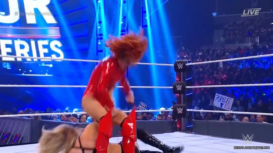 SURVIVOR_SERIES_2021_NOV__212C_2021_-_Becky_vs_Charlotte_1438.jpg