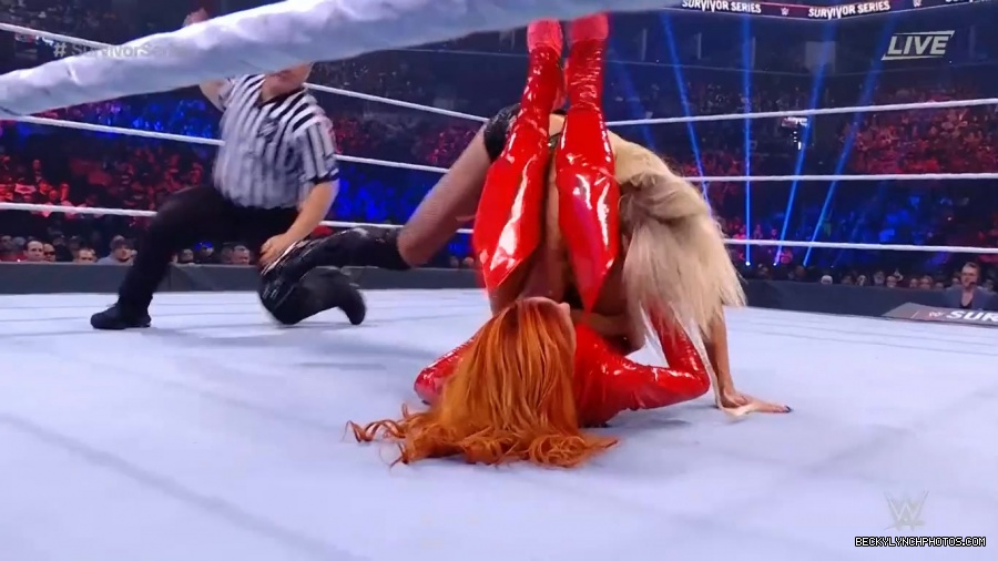 SURVIVOR_SERIES_2021_NOV__212C_2021_-_Becky_vs_Charlotte_1441.jpg