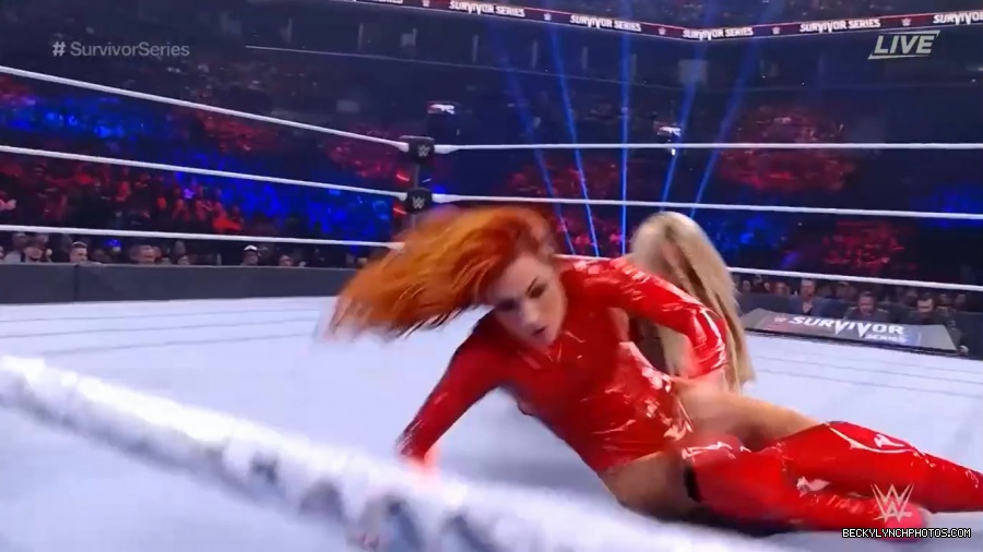 SURVIVOR_SERIES_2021_NOV__212C_2021_-_Becky_vs_Charlotte_1444.jpg